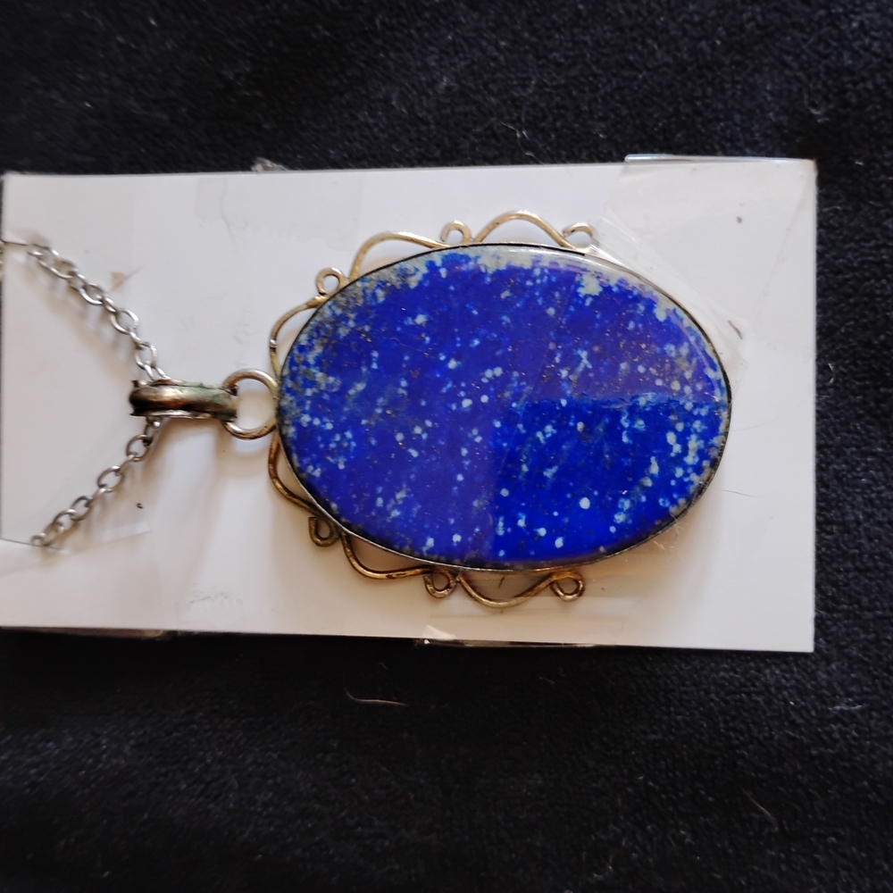 Blue Oval Pendant Necklace
